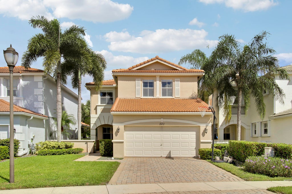 Photo of 221 Isle Verde Way, Palm Beach Gardens, FL 33418 (MLS # B26087162)