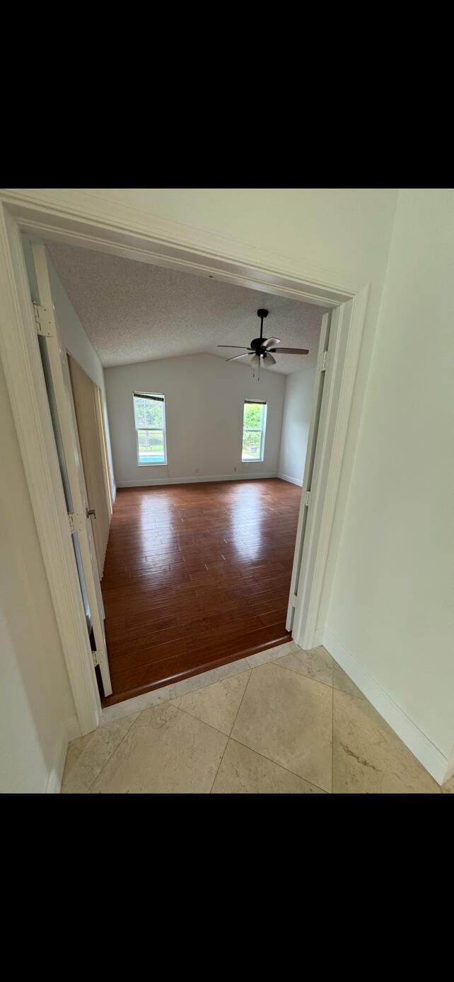 BOCA GREENS 5 - Residential