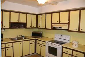 FOUR SEA SUNS CONDO - Residential