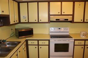 FOUR SEA SUNS CONDO - Residential