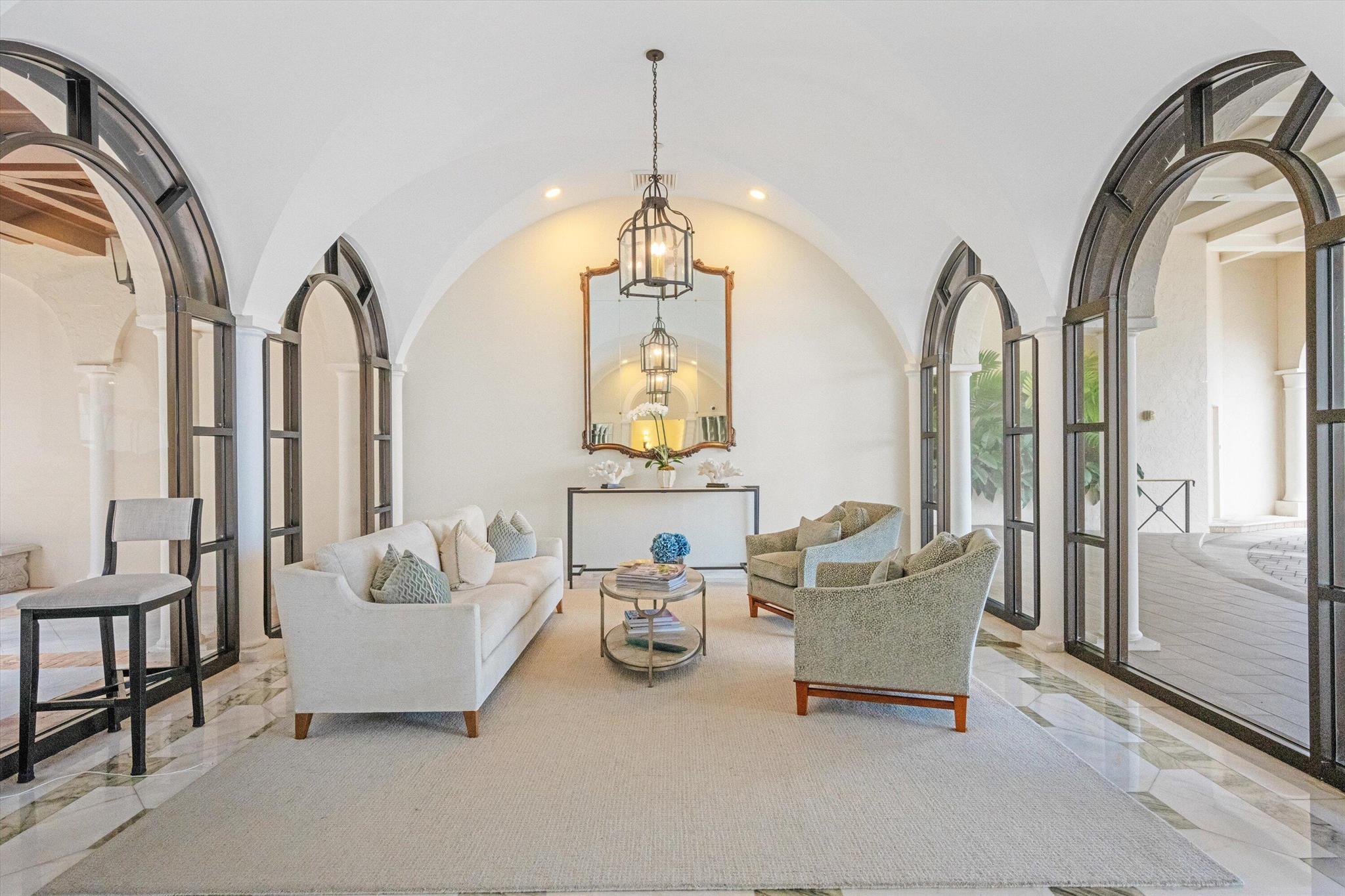 L ERMITAGE PALM BEACH CON - Residential