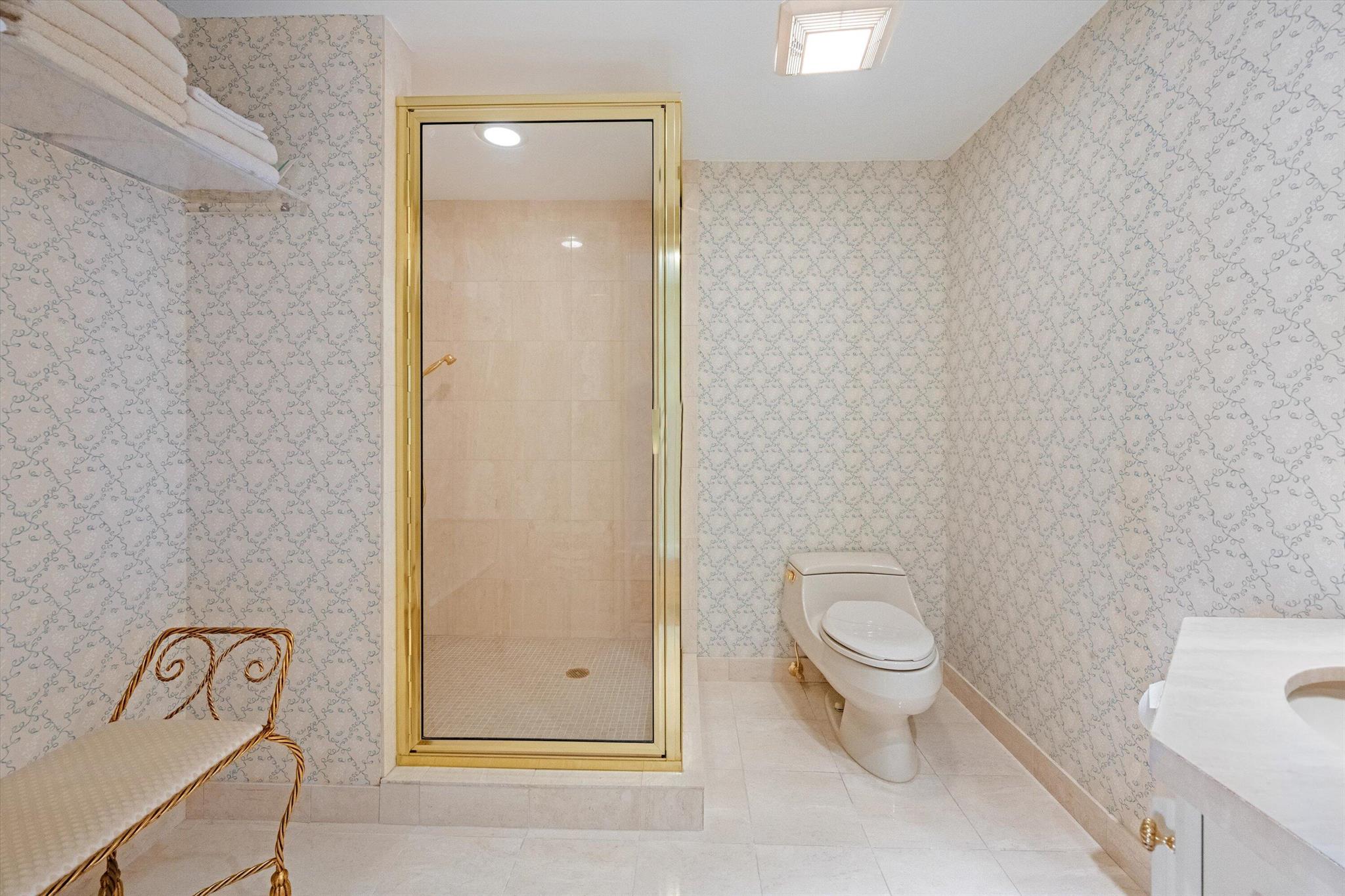 L ERMITAGE PALM BEACH CON - Residential