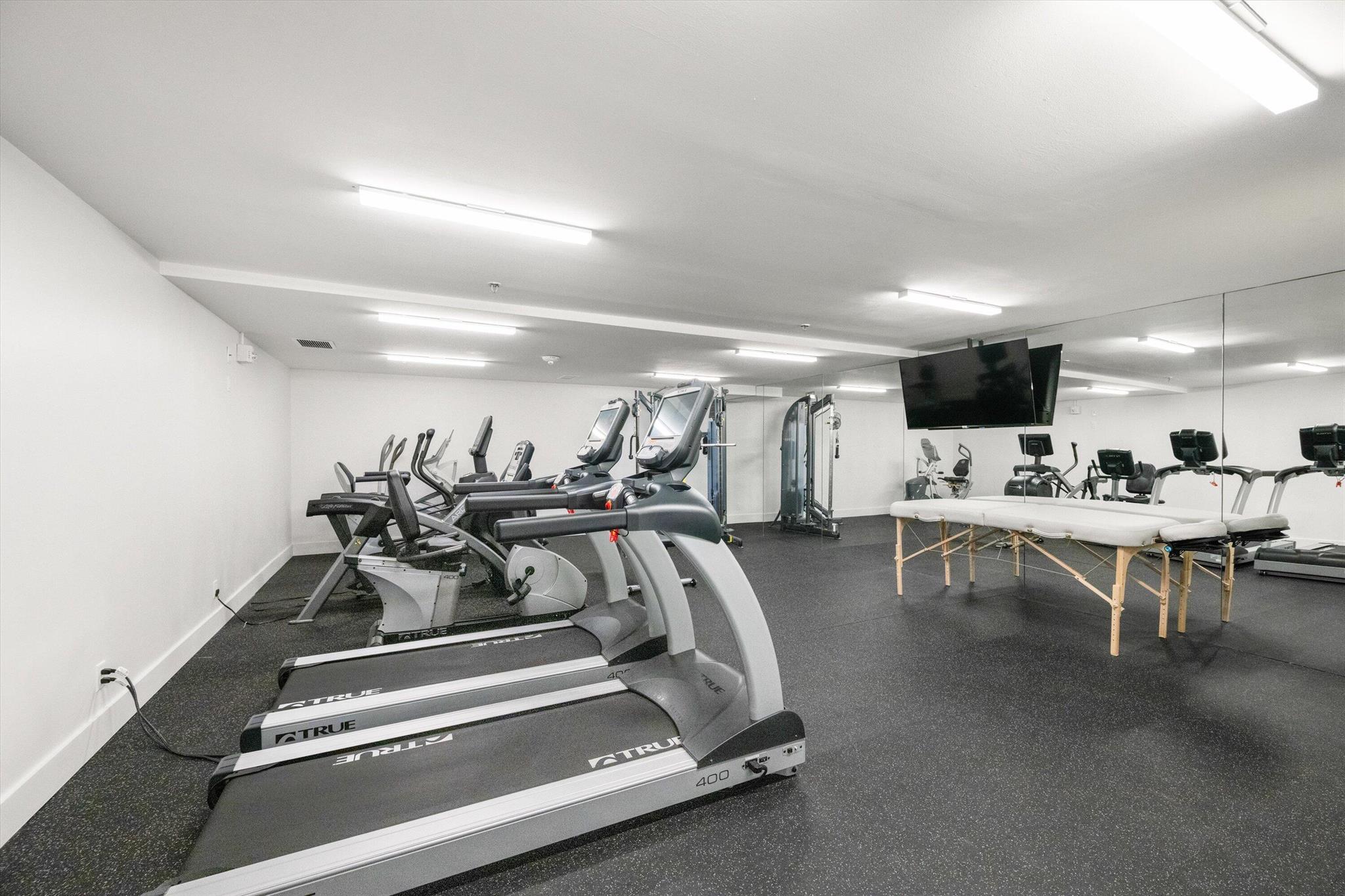 L ERMITAGE PALM BEACH CON - Residential