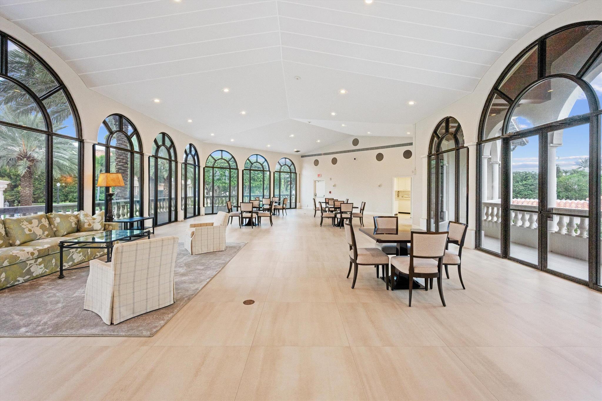 L ERMITAGE PALM BEACH CON - Residential