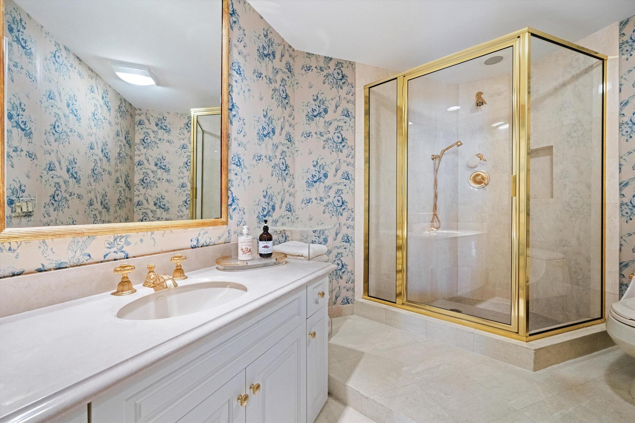 L ERMITAGE PALM BEACH CON - Residential