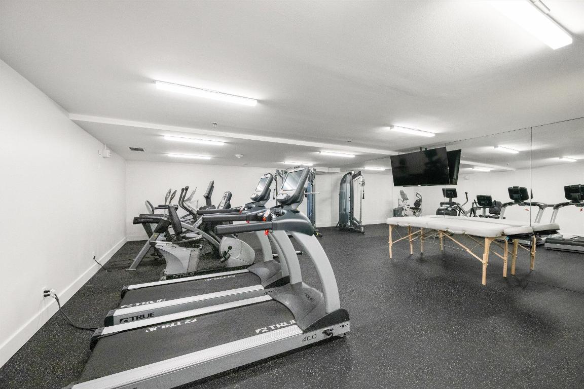 L ERMITAGE PALM BEACH COND DECL FILED 10-7-85 IN - Residential