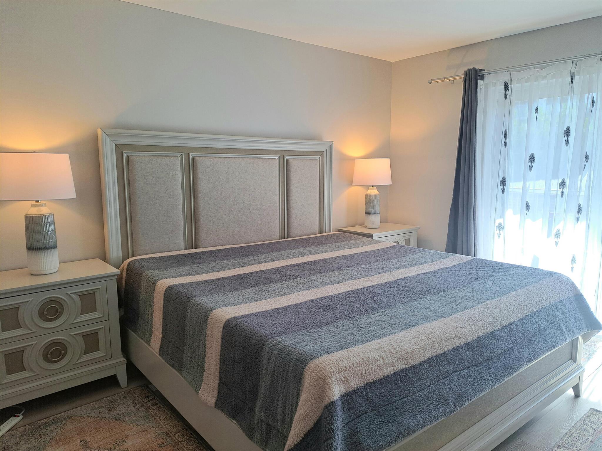 PALM LAKE 1 CONDO - Residential Lease