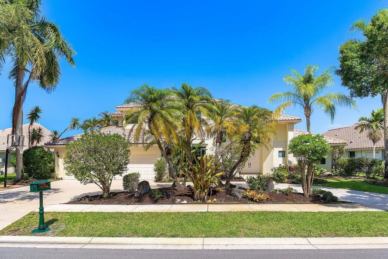 10744 Avenida Santa Ana
