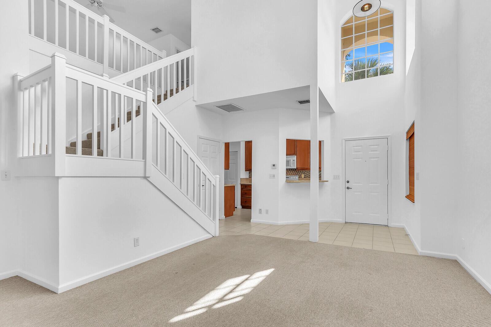 ARMOUR MANOR - Residential Lease