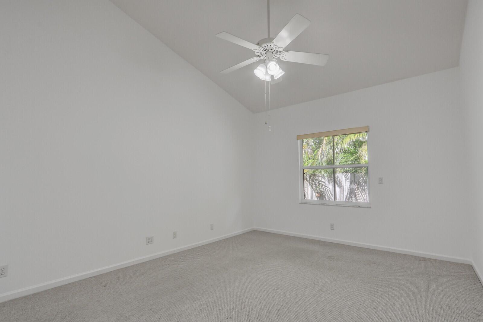 ARMOUR MANOR - Residential Lease
