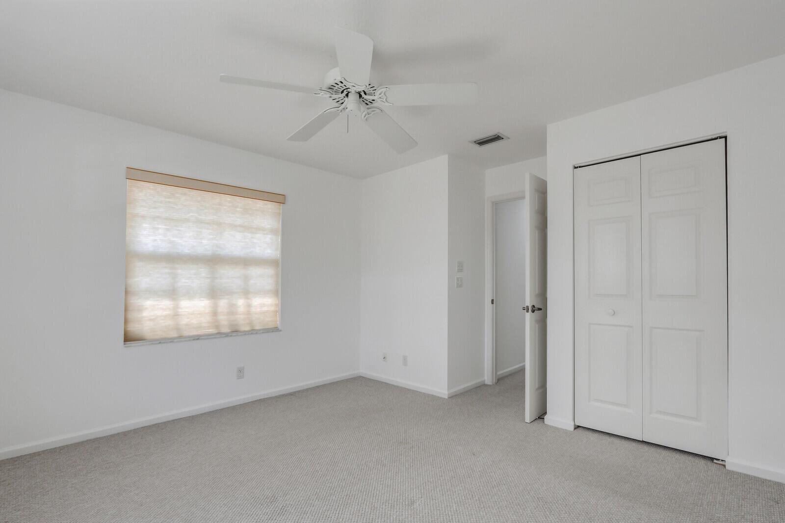 ARMOUR MANOR - Residential Lease