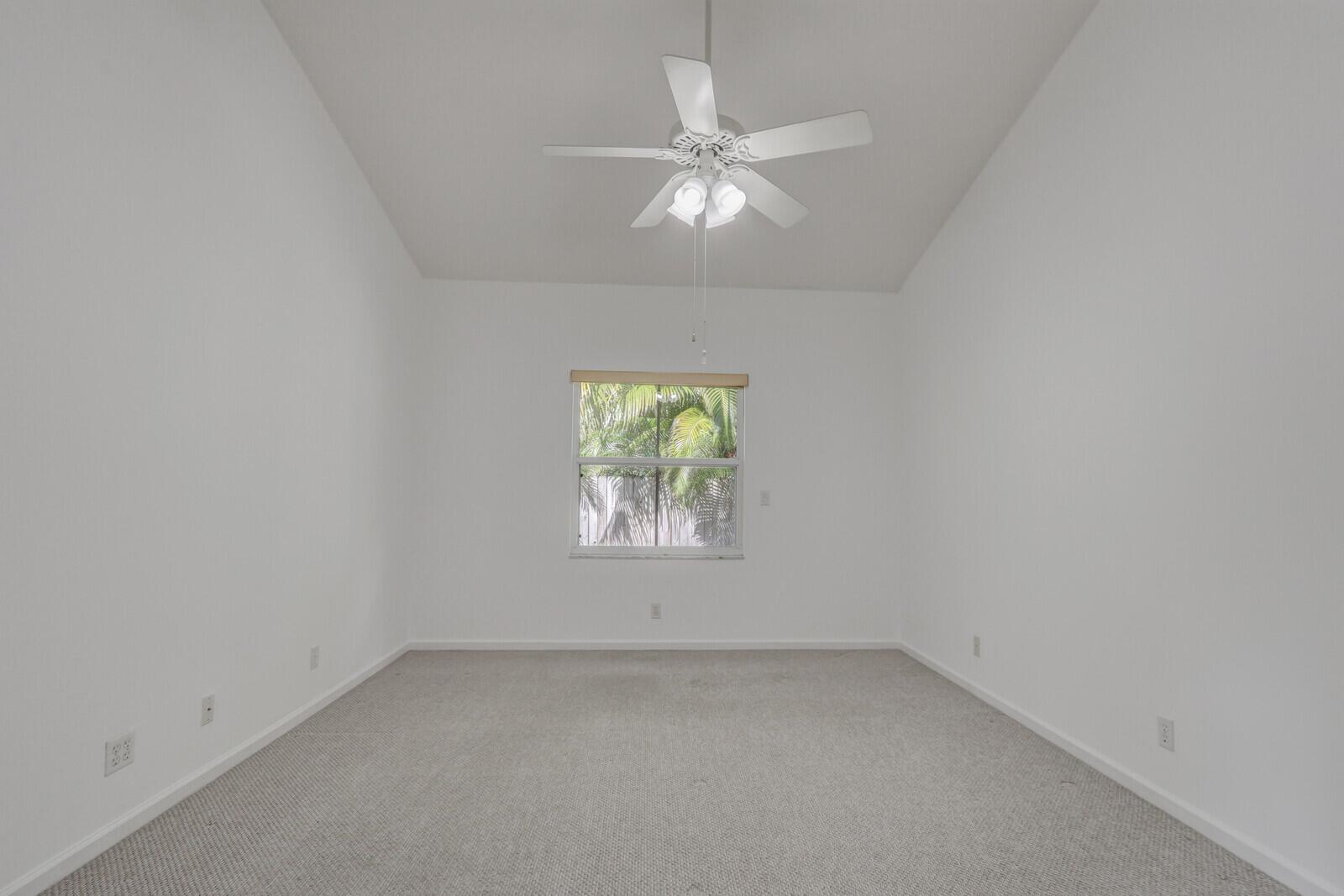 ARMOUR MANOR - Residential Lease