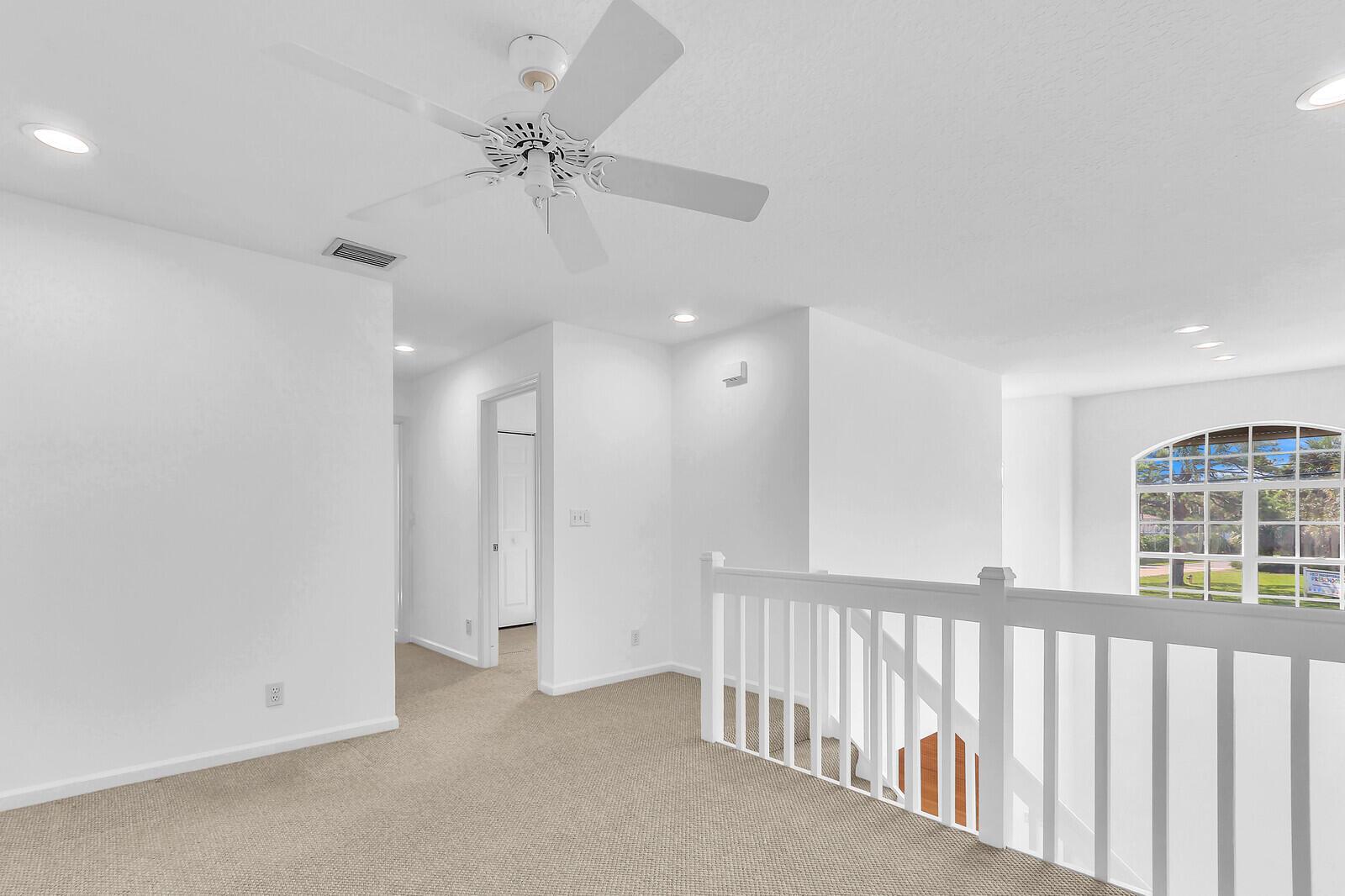 ARMOUR MANOR - Residential Lease