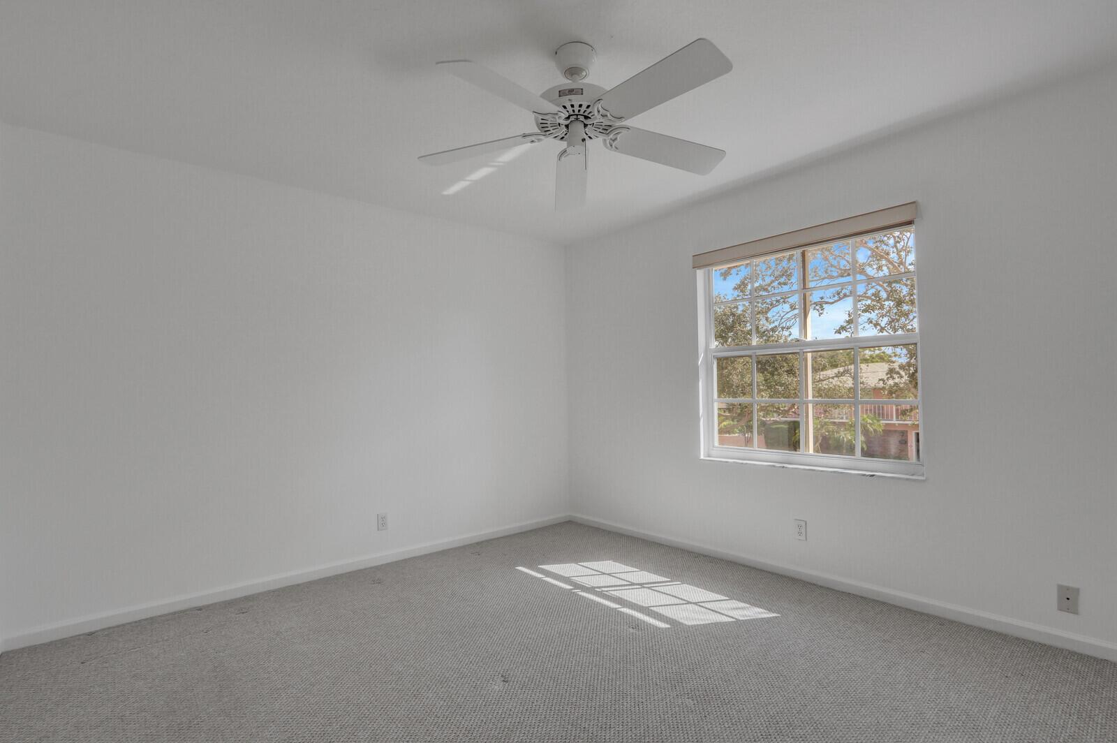 ARMOUR MANOR - Residential Lease