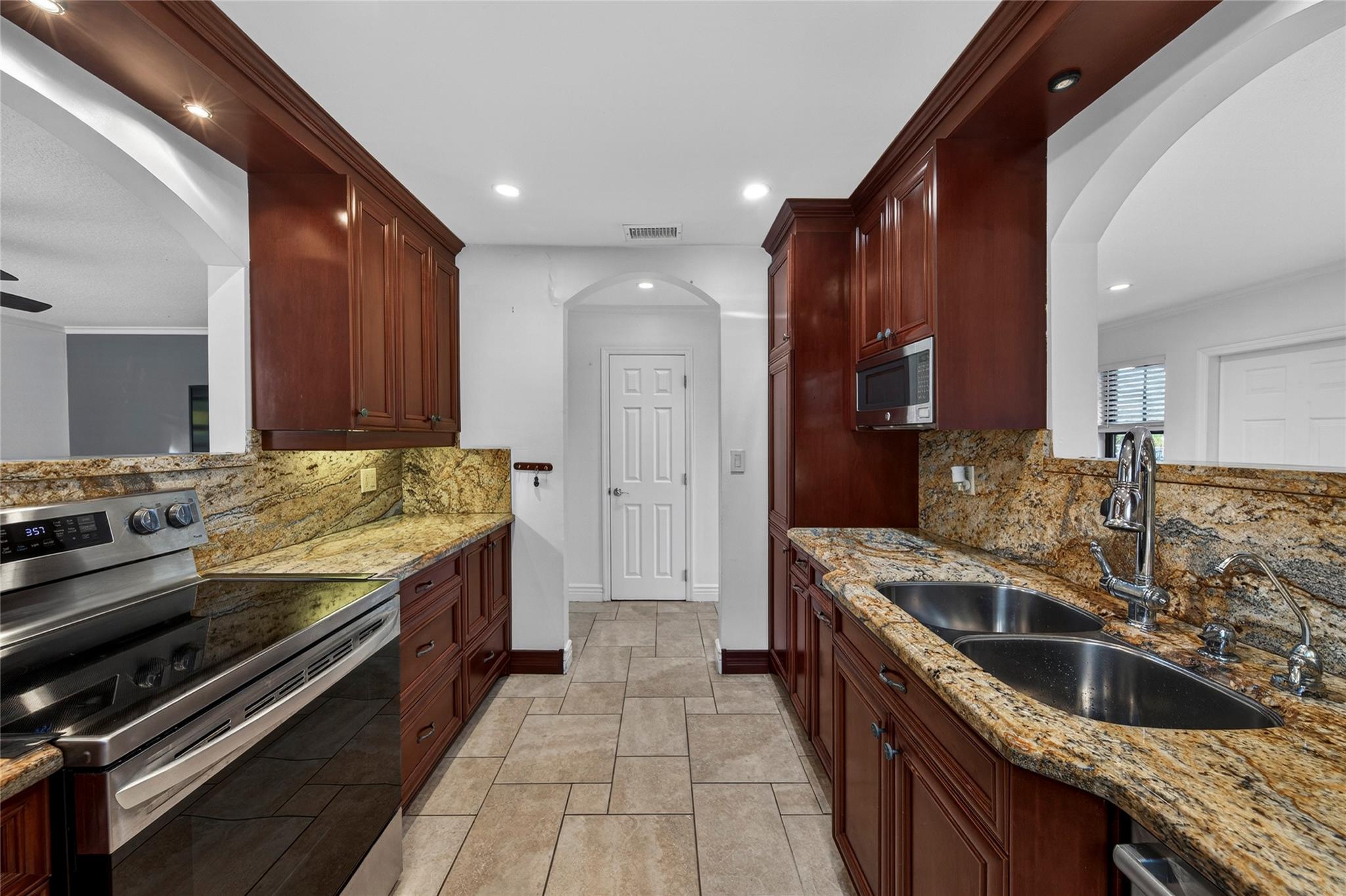 Wilton Pines - Residential