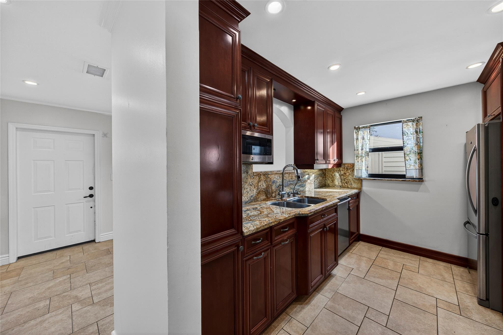 Wilton Pines - Residential