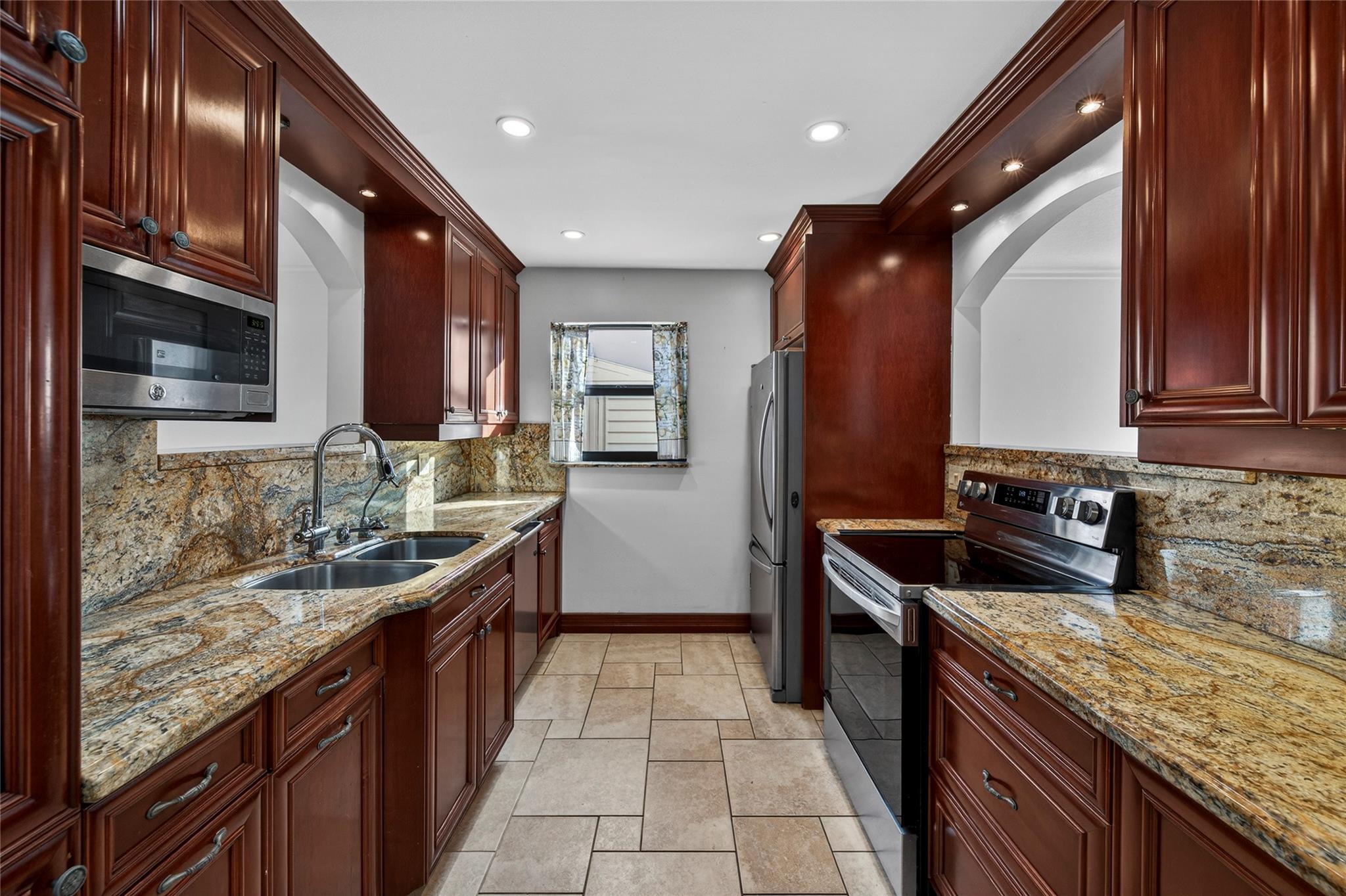 Wilton Pines - Residential