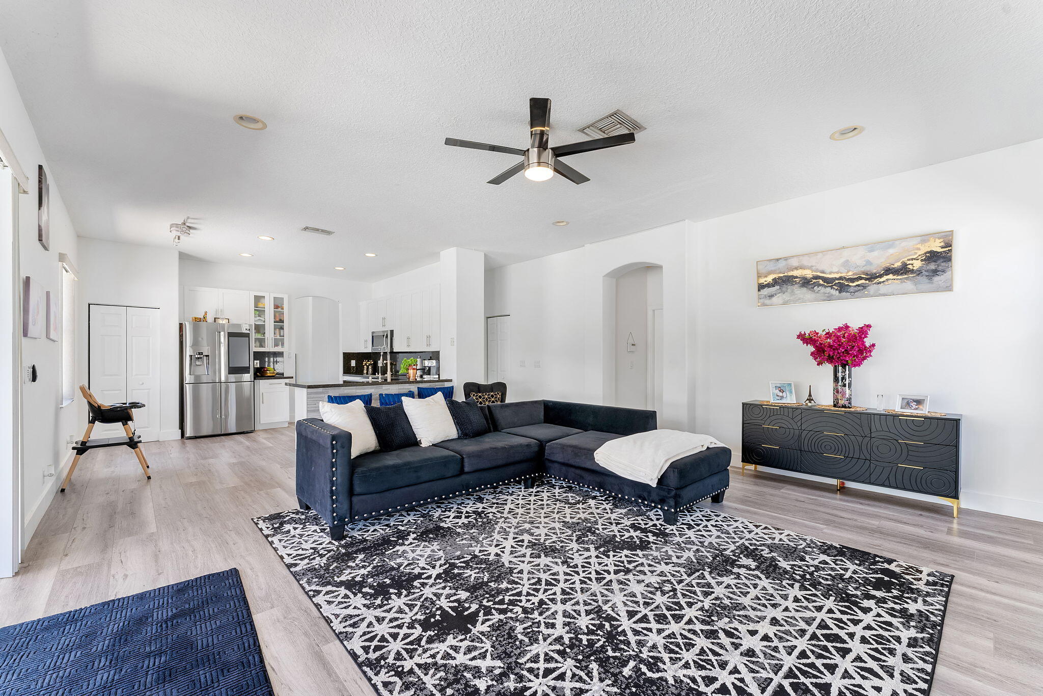 HEFTLER HOMES AT PEMBROKE SHORES - Residential