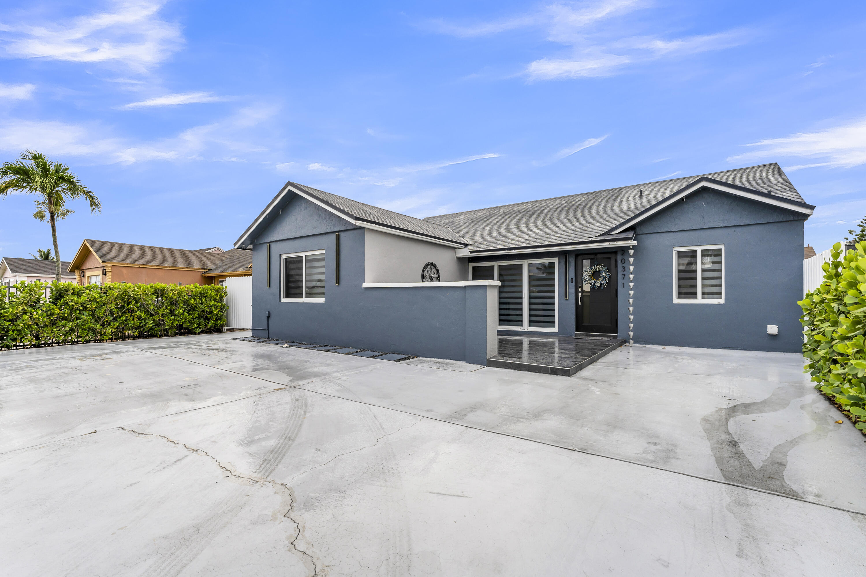 20371 NW 32nd Court, Miami Gardens, FL, 33056/$620,000 1 20371 NW 32nd Court