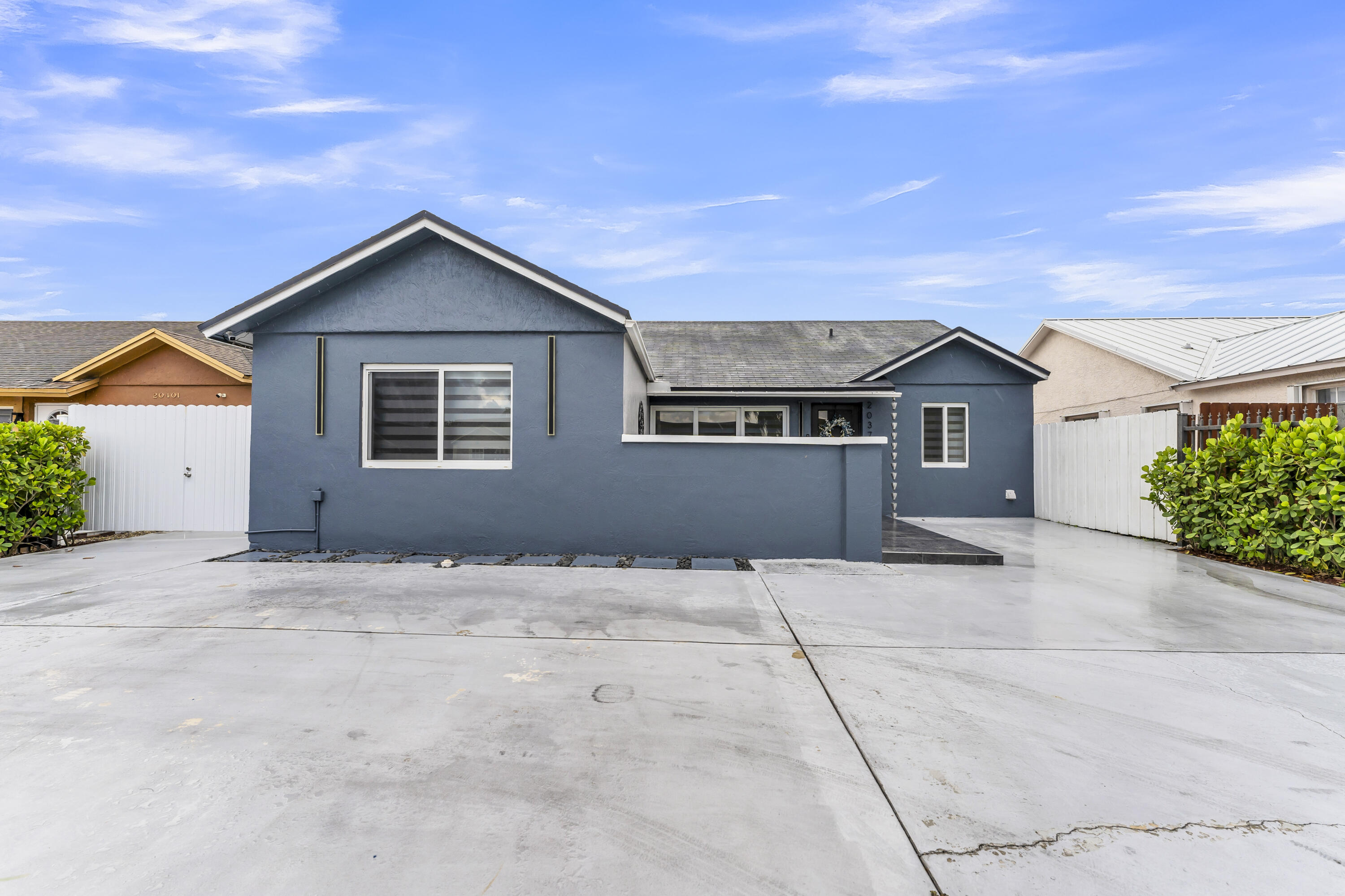 LESLIE PATIO HOMES SEC 4 - Residential