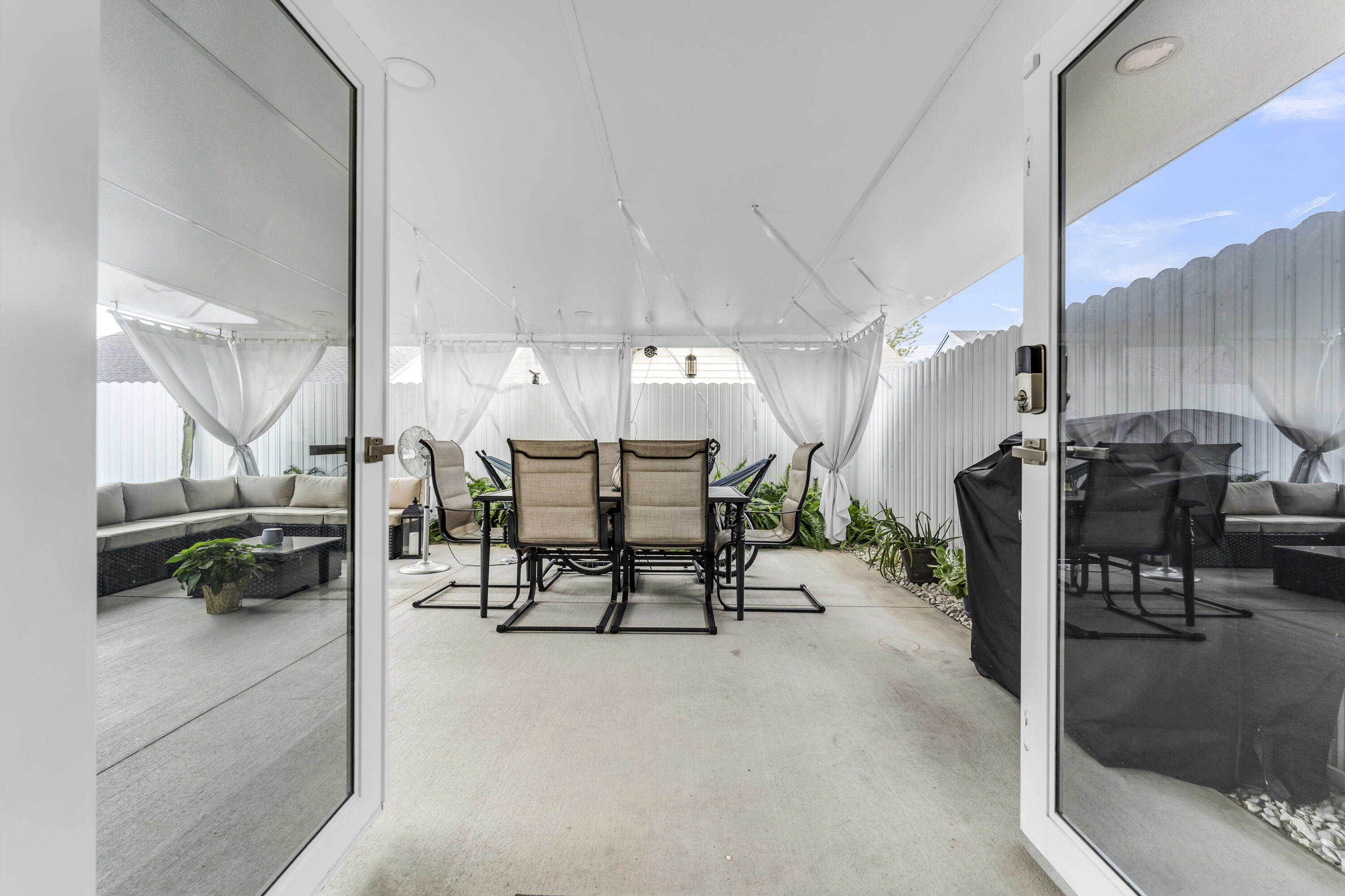 LESLIE PATIO HOMES SEC 4 - Residential