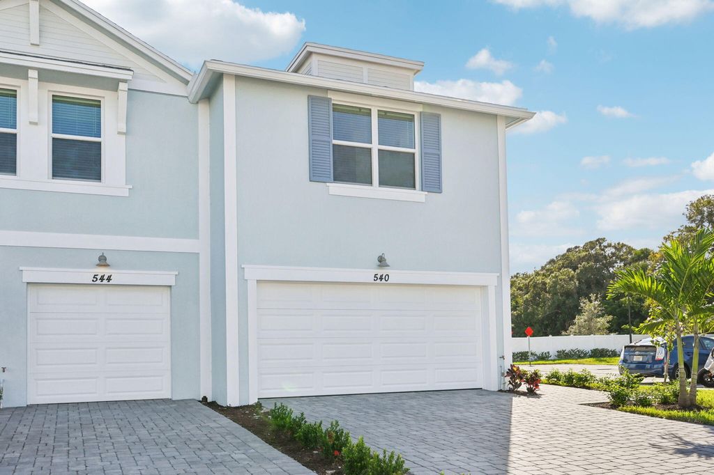 Photo of 540 Salisbury Circle, Fort Pierce, FL 34982 (MLS # R11123467)