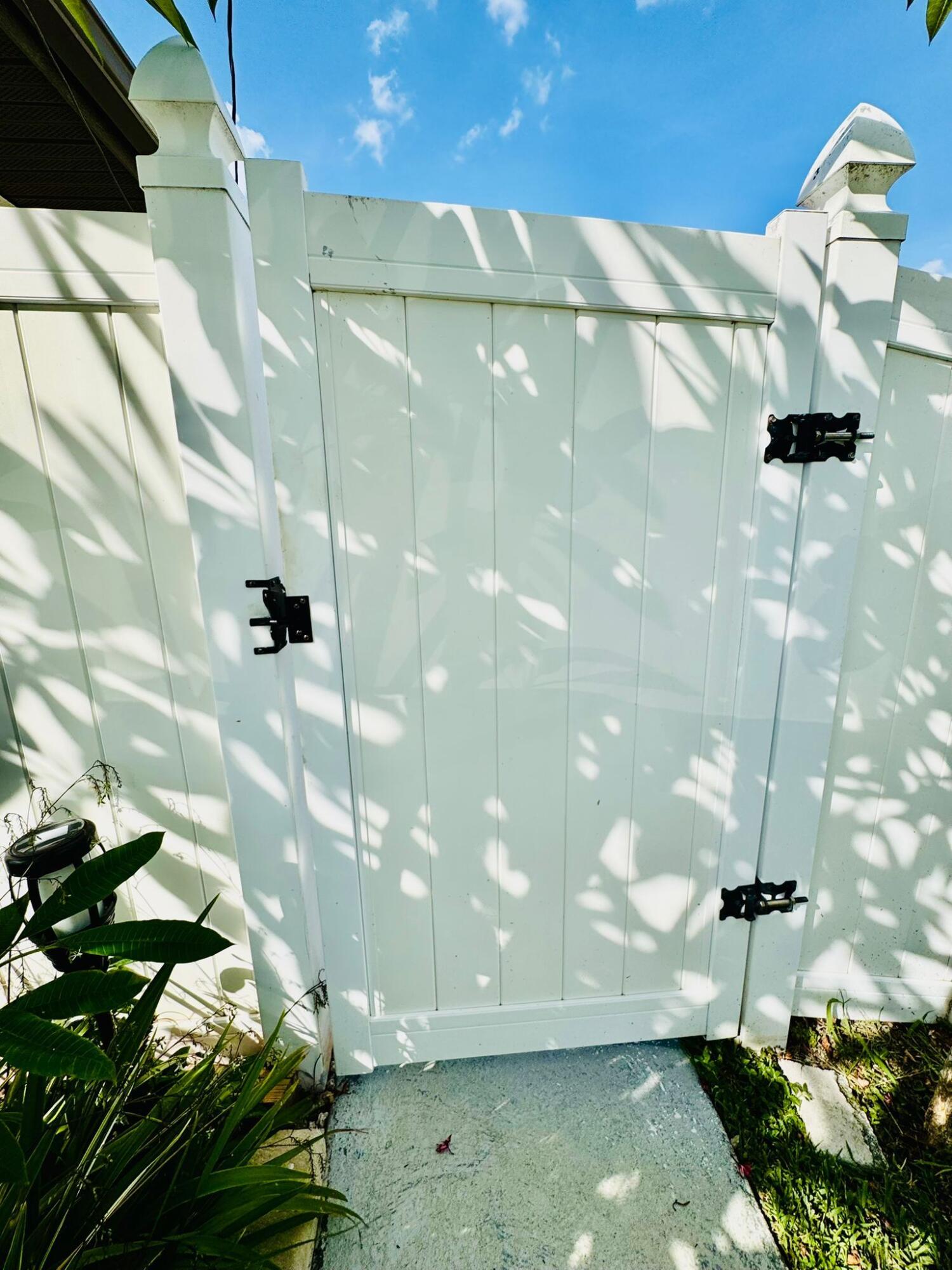 PORT ST LUCIE SECTION  31 - Residential Lease