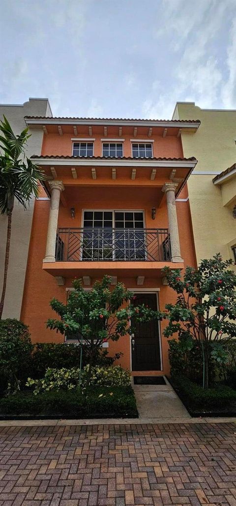 A home in Lake Worth Beach