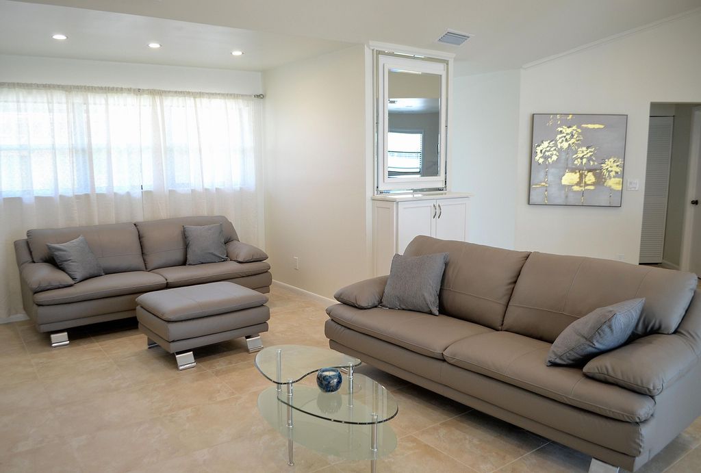 Photo of 1127 E Seminole 26c Avenue #26c, Jupiter, FL 33477 (MLS # R10810511)