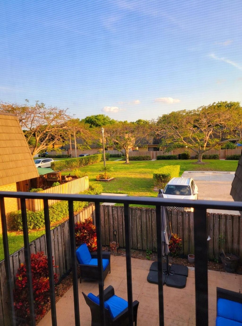 Photo of 727 7th Way, West Palm Beach, FL 33407 (MLS # B26015977)