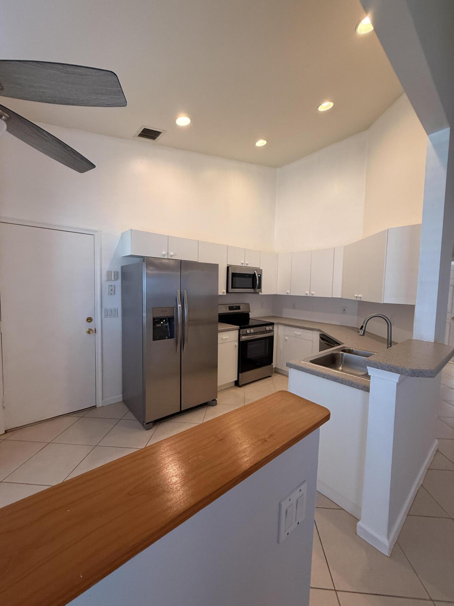 CASCADES AT ST LUCIE WEST PHASE 1 - Residential