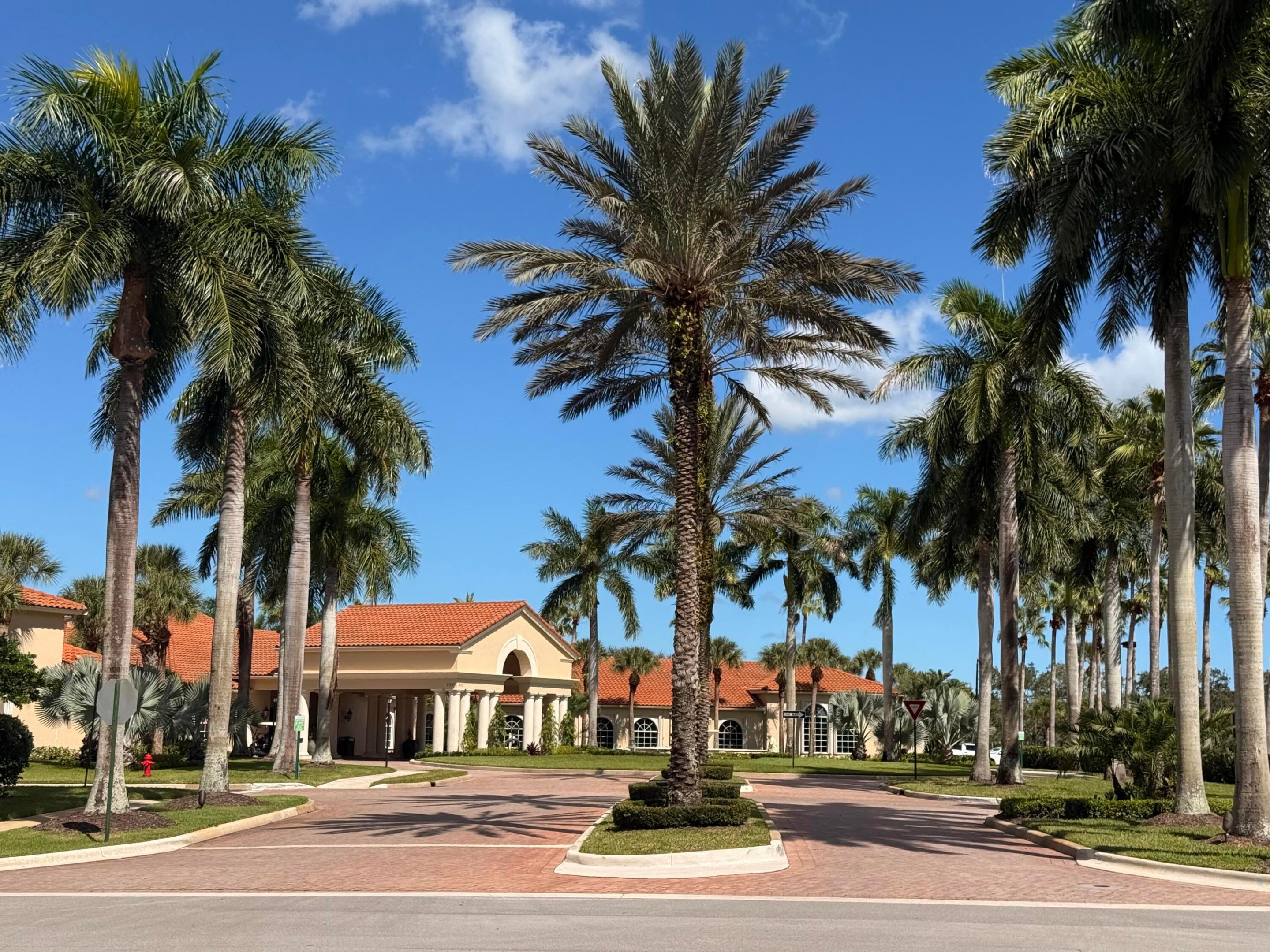 CASCADES AT ST LUCIE WEST PHASE 1 - Residential