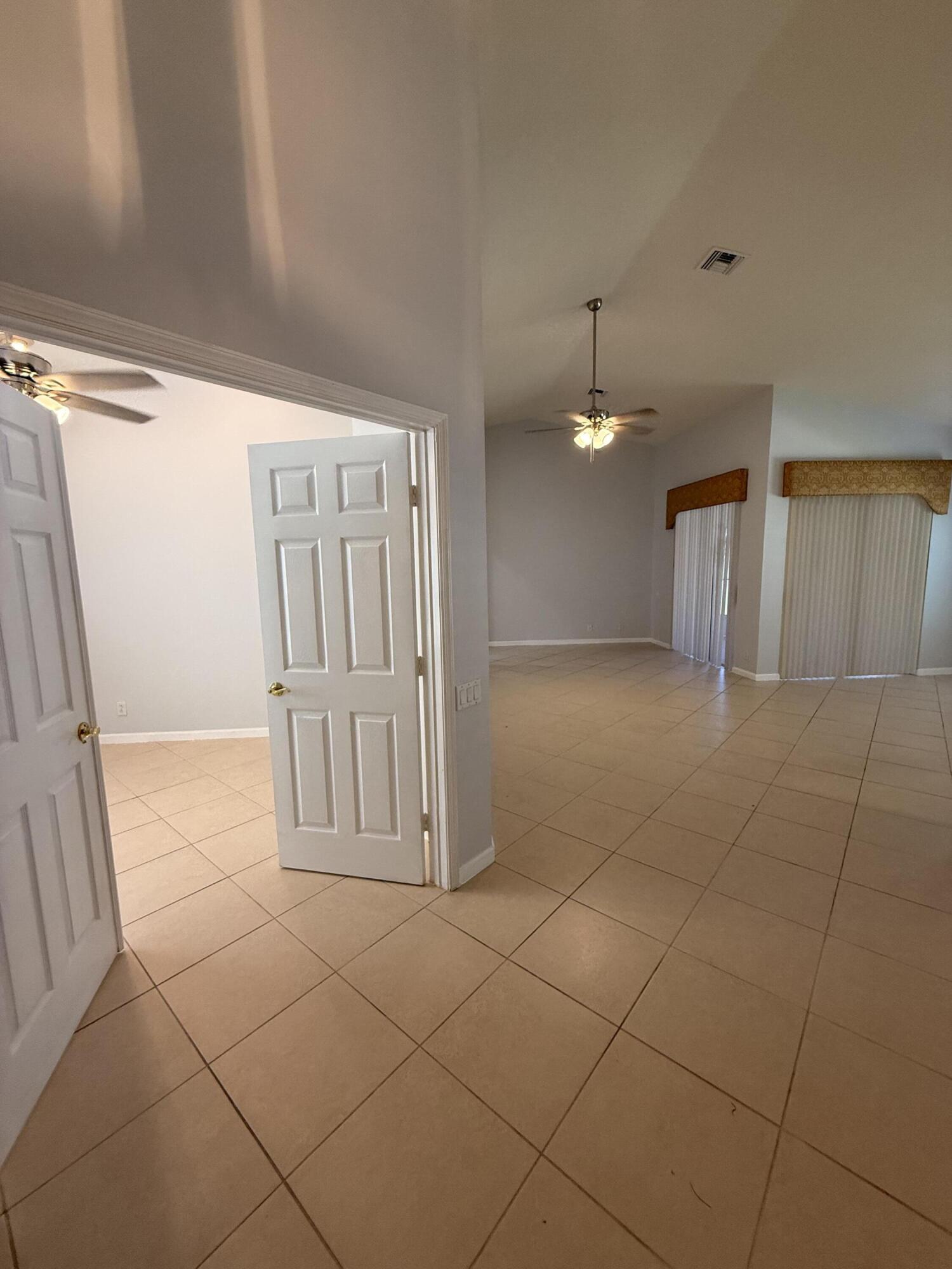 CASCADES AT ST LUCIE WEST PHASE 1 - Residential