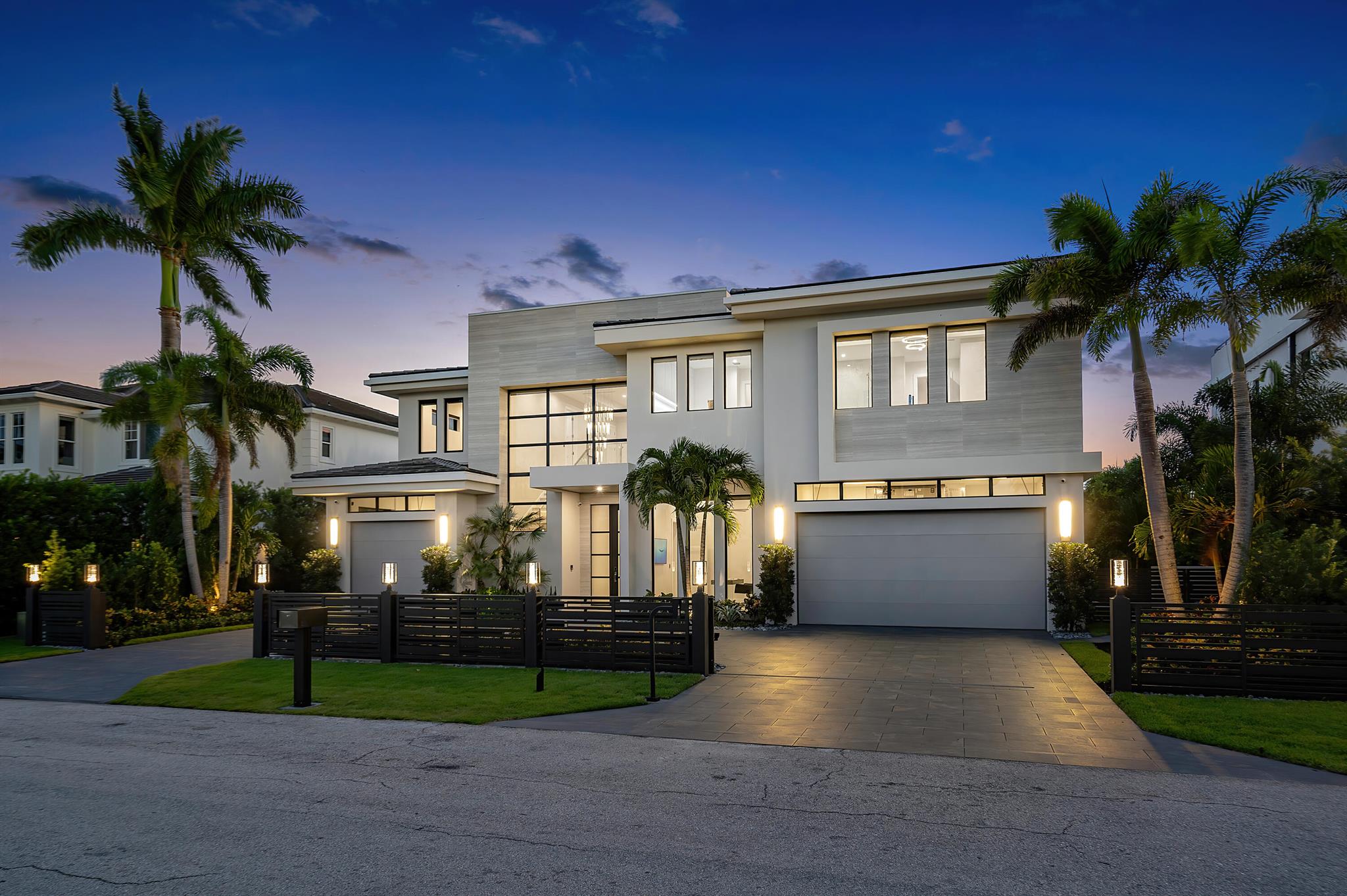 Absolutely Exquisite. Developed by Alpha Premium Development, Five Ten Kay Terrace is ideally located in Boca's famed Golden Harbour neighborhood, on a deepwater canal. Just minutes from The Boca Raton Resort, blocks from Mizner Park, Royal Palm Place, and a three minute ride to the Beach.