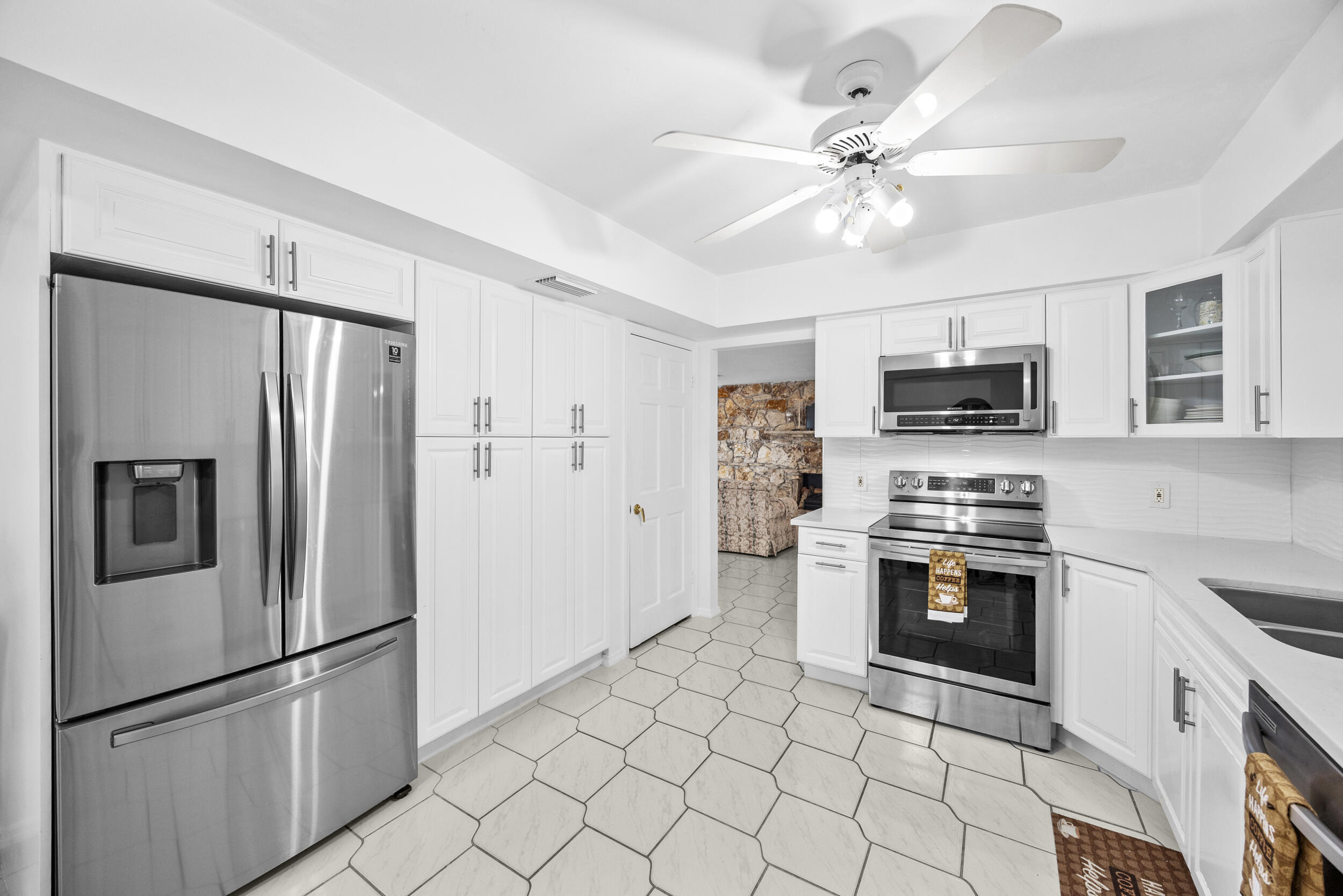 1742 W Terrace Drive