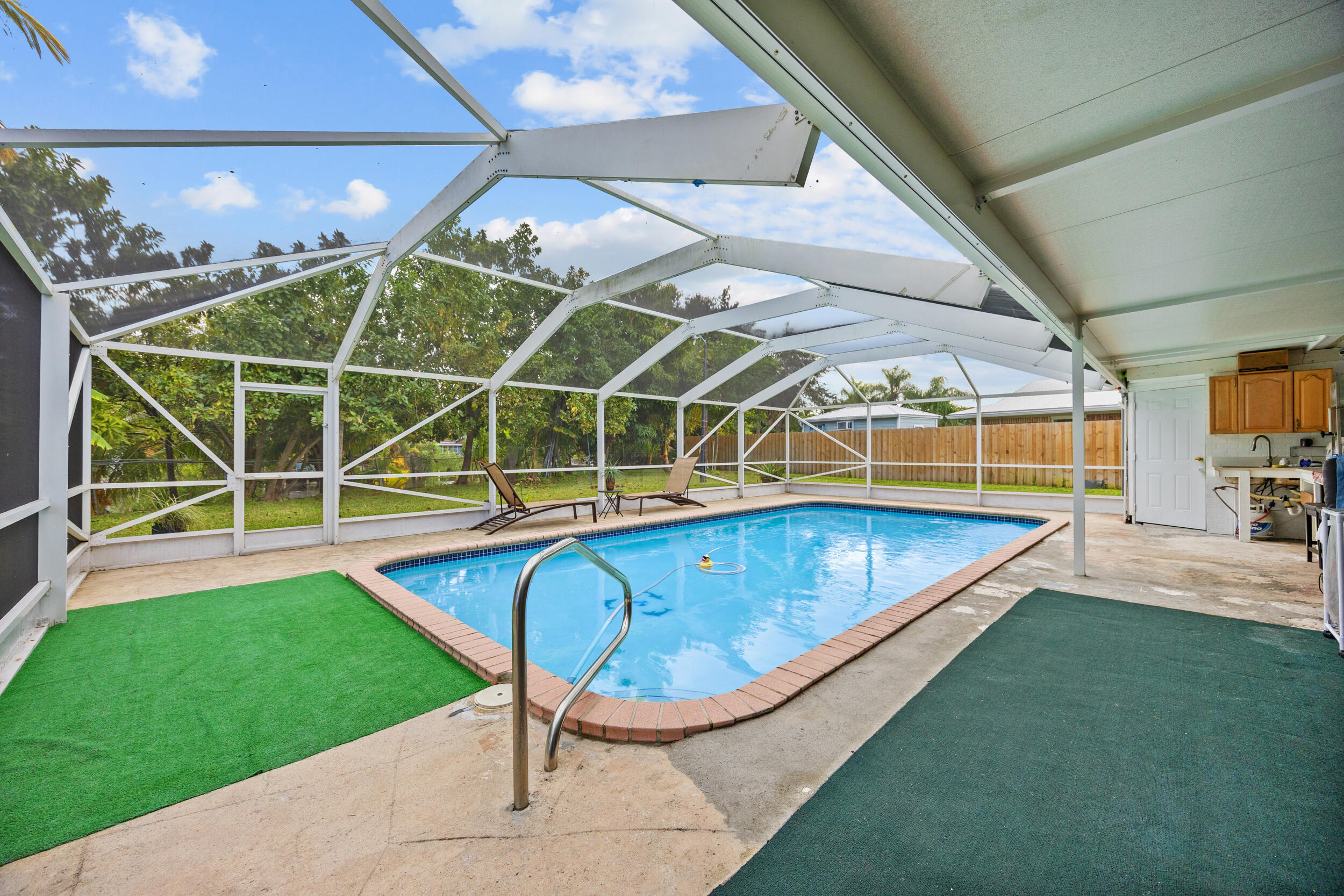 LAKE CLARKE TERR - Residential Lease