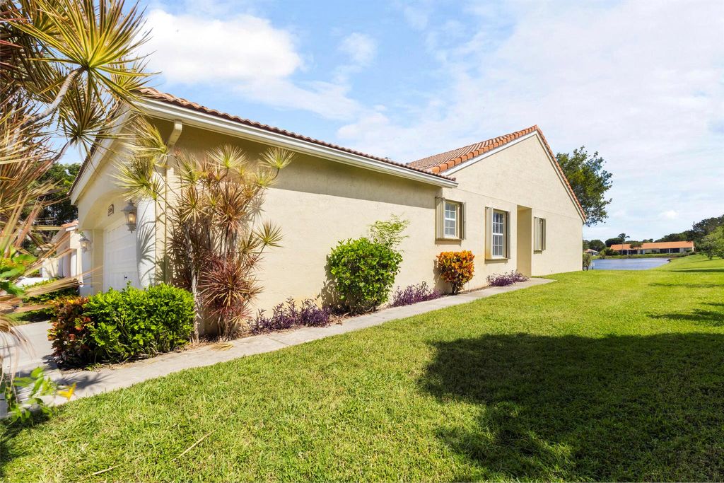 Photo of 15266 Lake Wildflower Road, Delray Beach, FL 33484 (MLS # R11134591)
