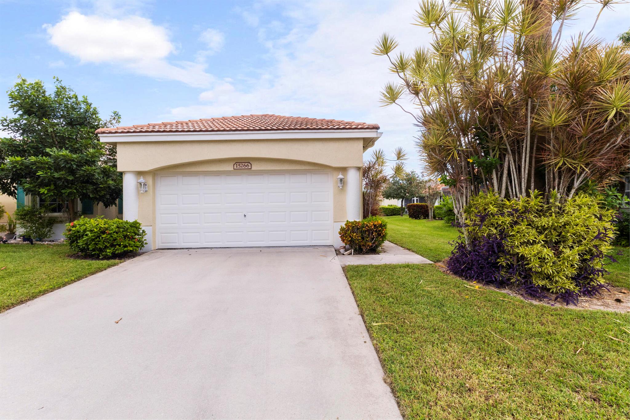 FLORAL LAKES PH 3 AND 4 - Residential