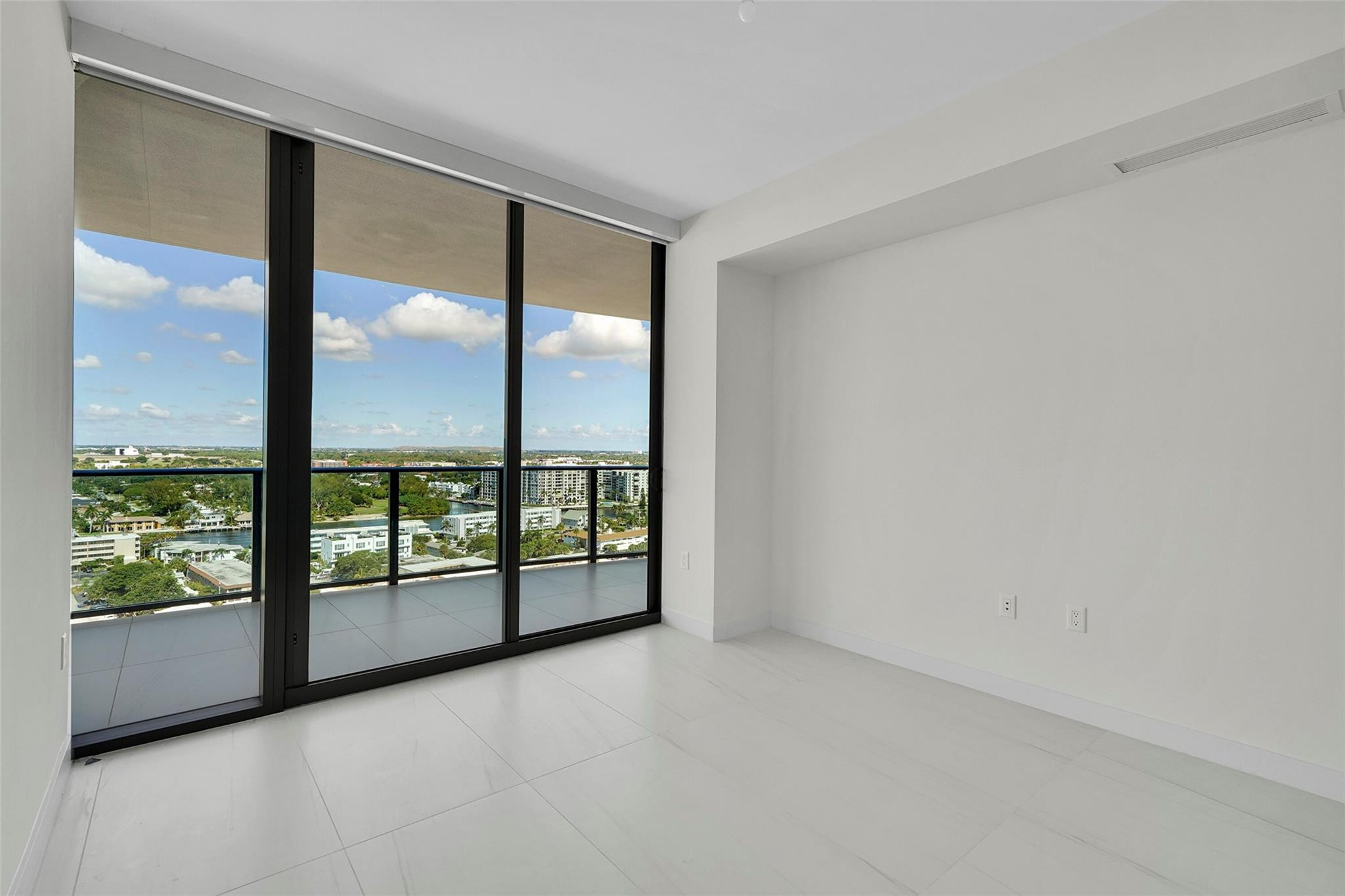 CASAMAR CONDO - Residential