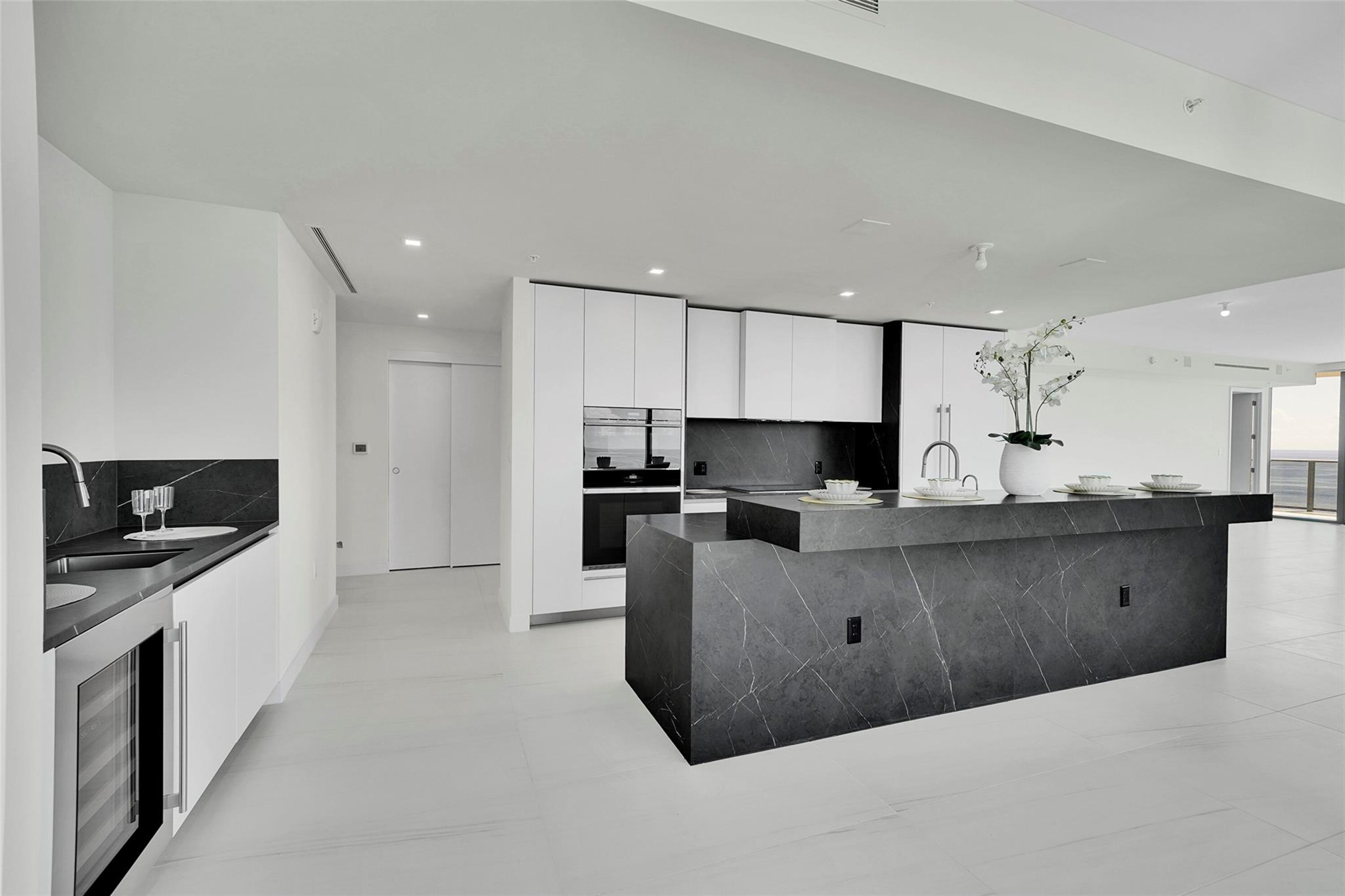 CASAMAR CONDO - Residential