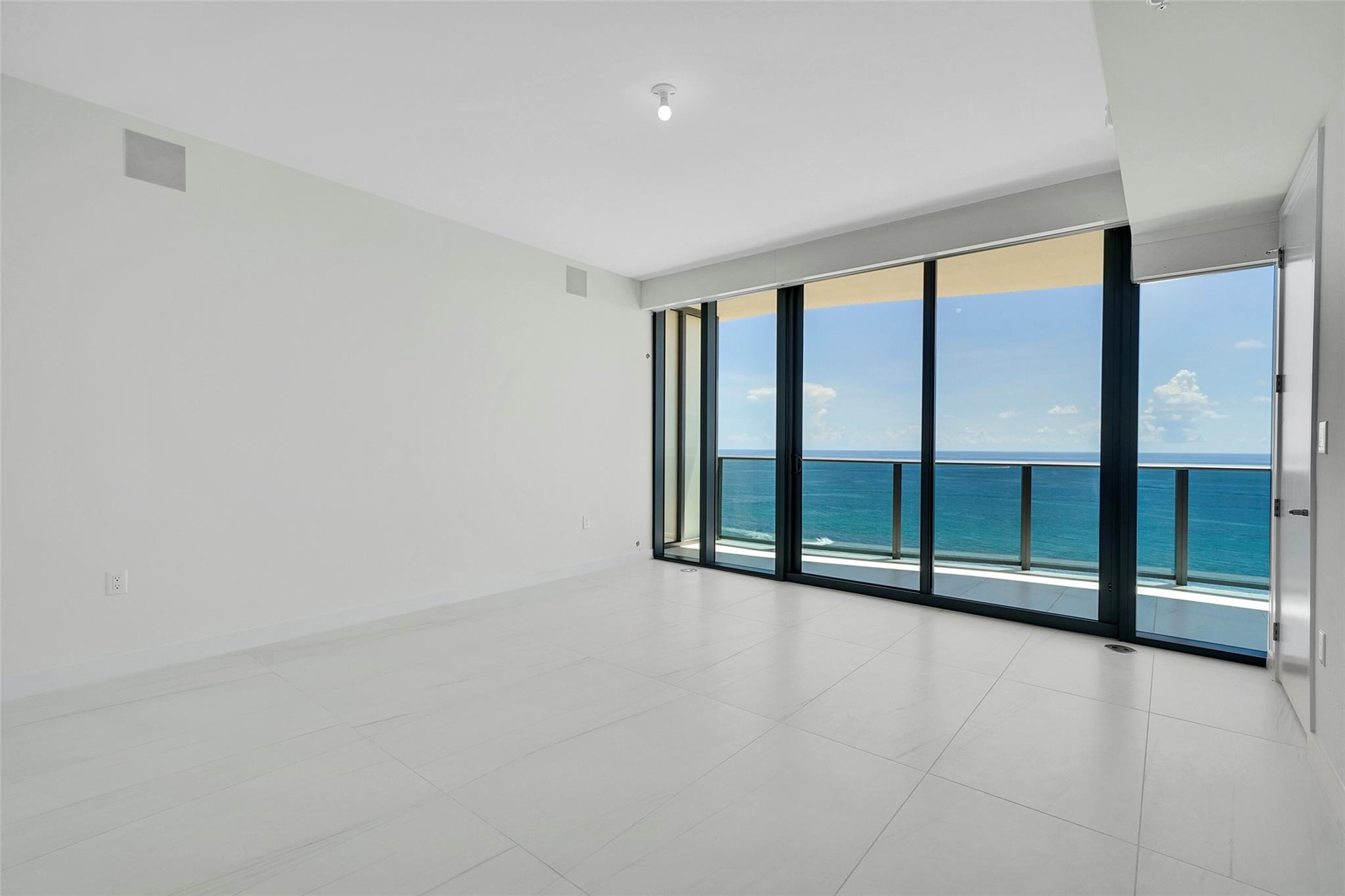 CASAMAR CONDO - Residential