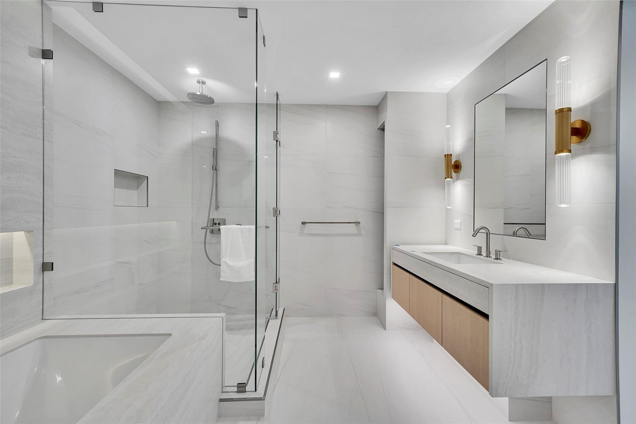 CASAMAR CONDO - Residential