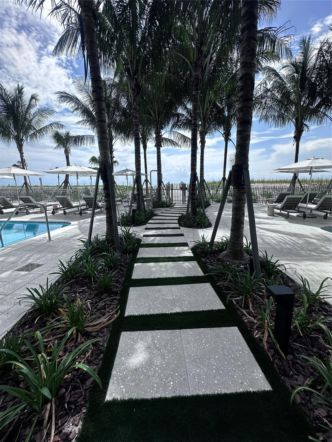 CASAMAR CONDO - Residential