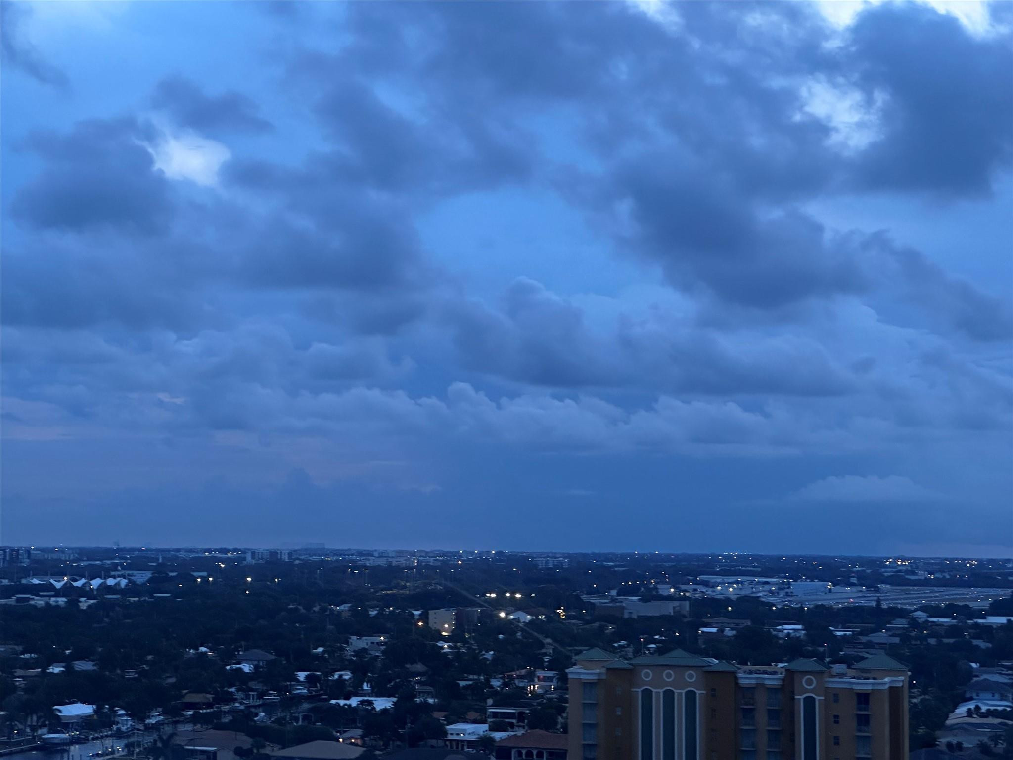 CASAMAR CONDO - Residential