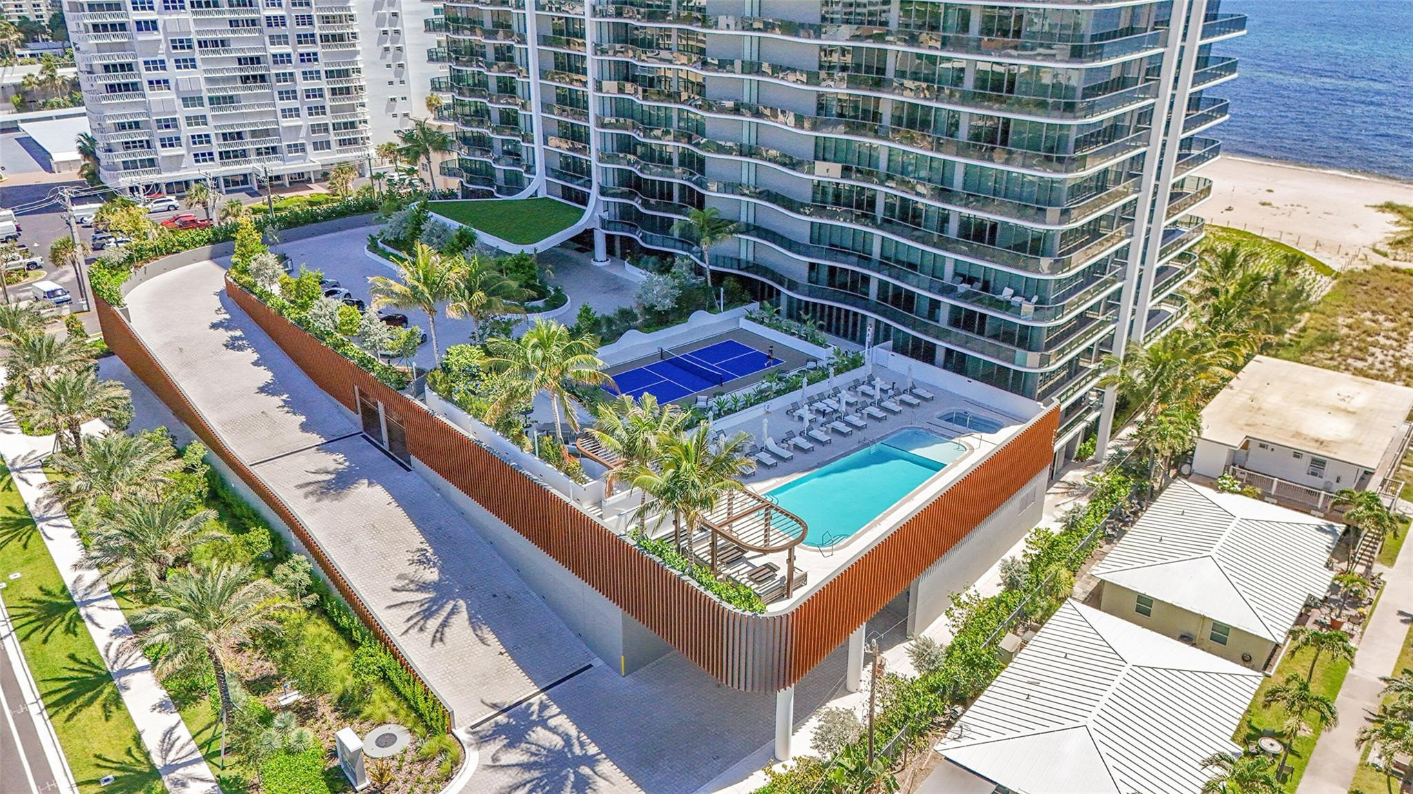 CASAMAR CONDO - Residential