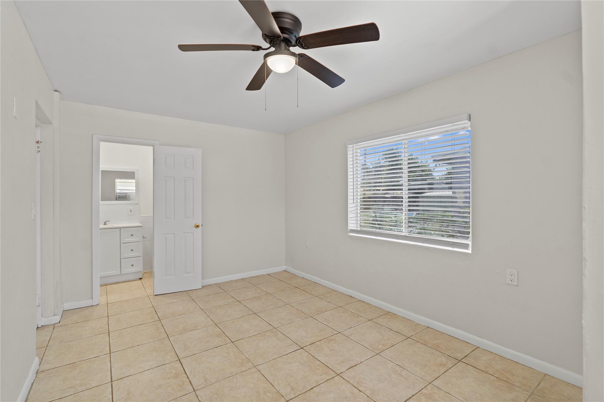 1212 NW 11th Ct
