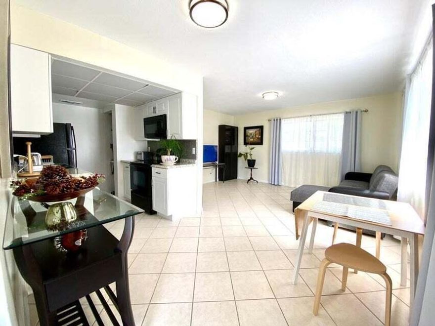 This 1 bed/1 bath adorable unit is located on the second floor. Building sits in the Historic District of Boynton beach which is a quiet neighborhood one mile from the beach.  Home has spacious kitchen and large living area. . Gas grill & picnic table in back yard. Washer and dryer are on the first floor to use. Minutes to downtown Delray and a 2 miles to I-95.  Private entrance with keypad. Come enjoy this coastal retreat! Fine dining on inter-coastal waterfront. Don't miss this rare opportunity 1 assigned parking space & 1 guest space.  Wifi & water are included.