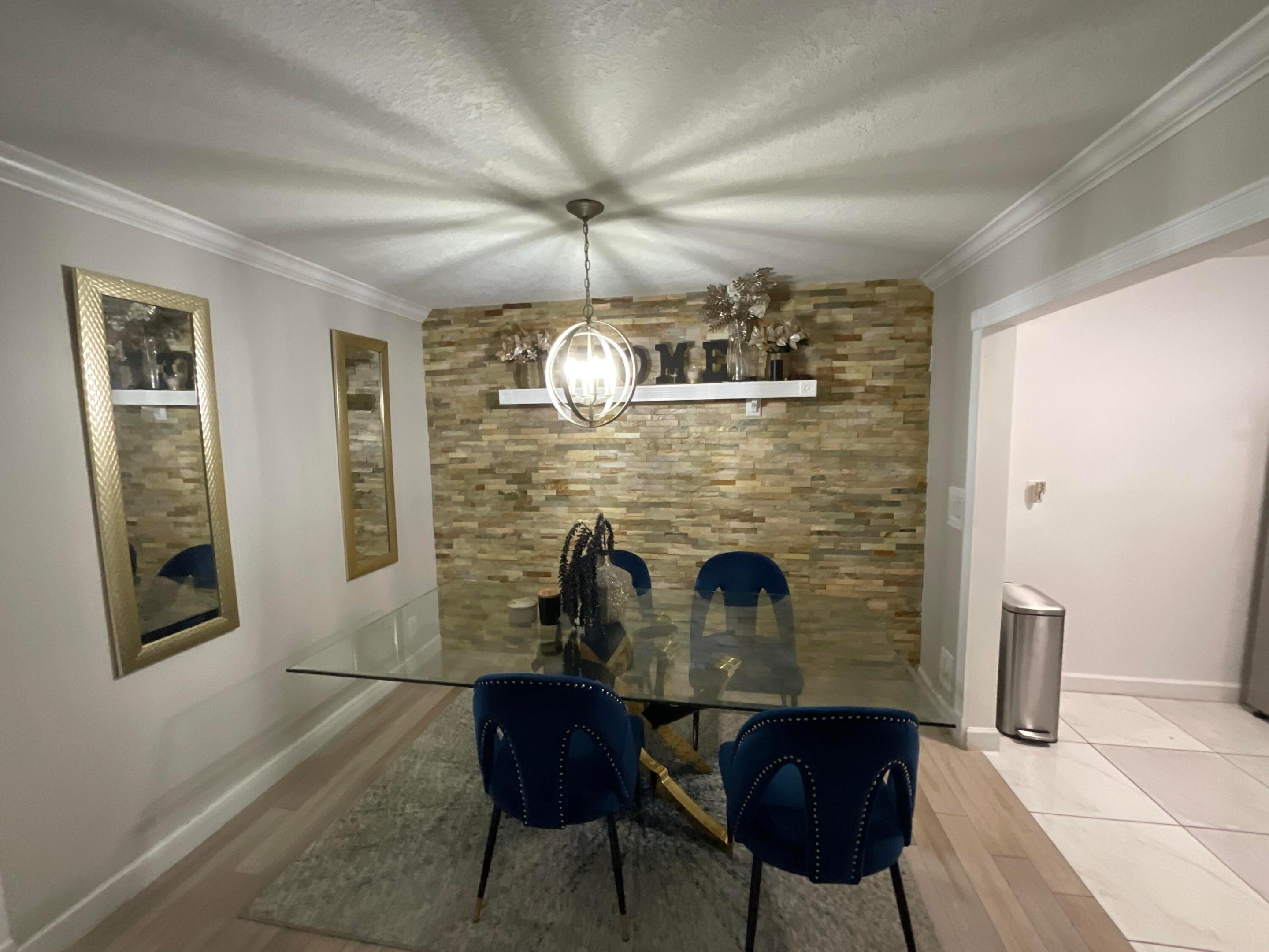 9965 Pineapple Tree Drive 104