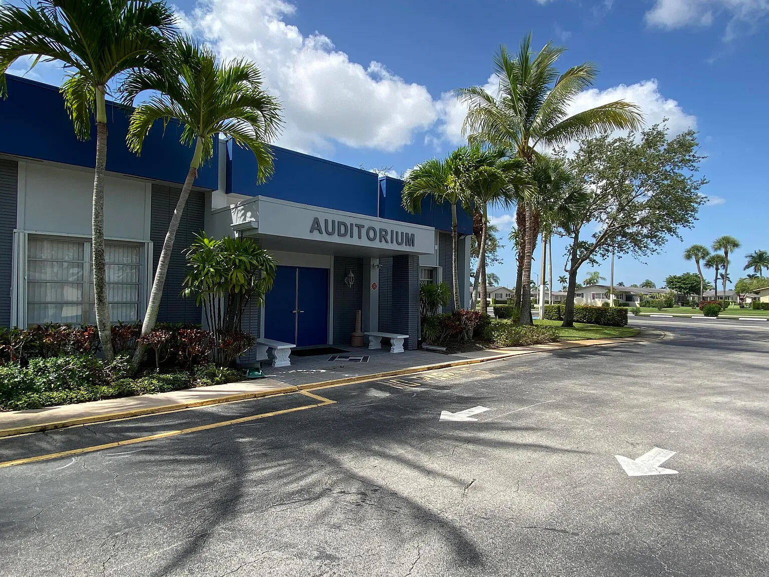 CRESTHAVEN VILLAS 11 CONDO - Residential Lease