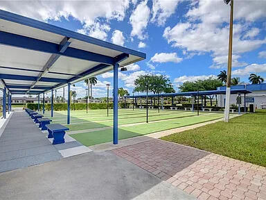 CRESTHAVEN VILLAS 11 CONDO - Residential Lease